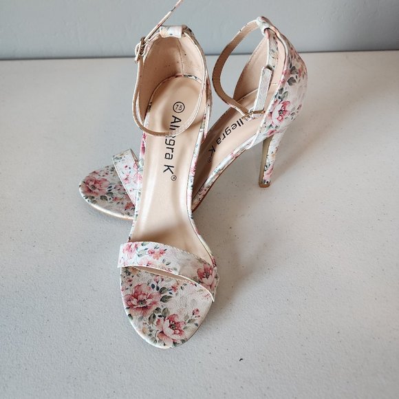 Floral Sandals "NEW" - Picture 10 of 15